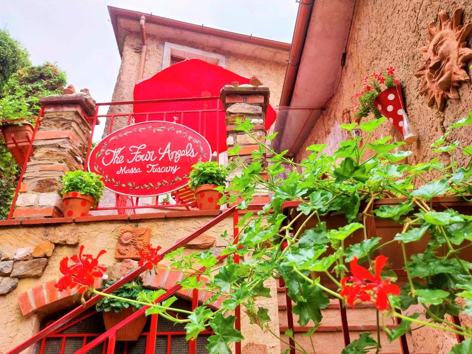 The Four Angels Villa Massa  Exterior photo